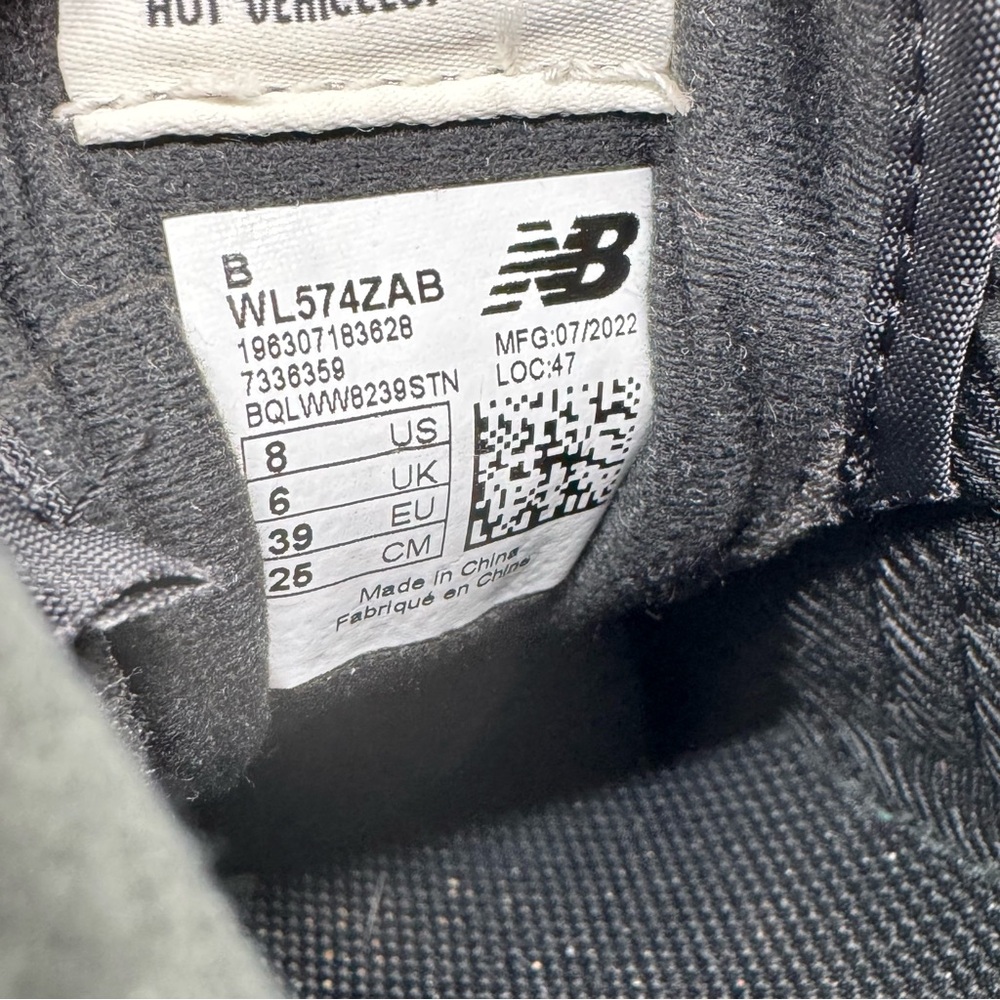 New Balance 574 Womens Black White Platform Sneakers Shoes WL574ZAB Size 8 - Picture 12 of 12